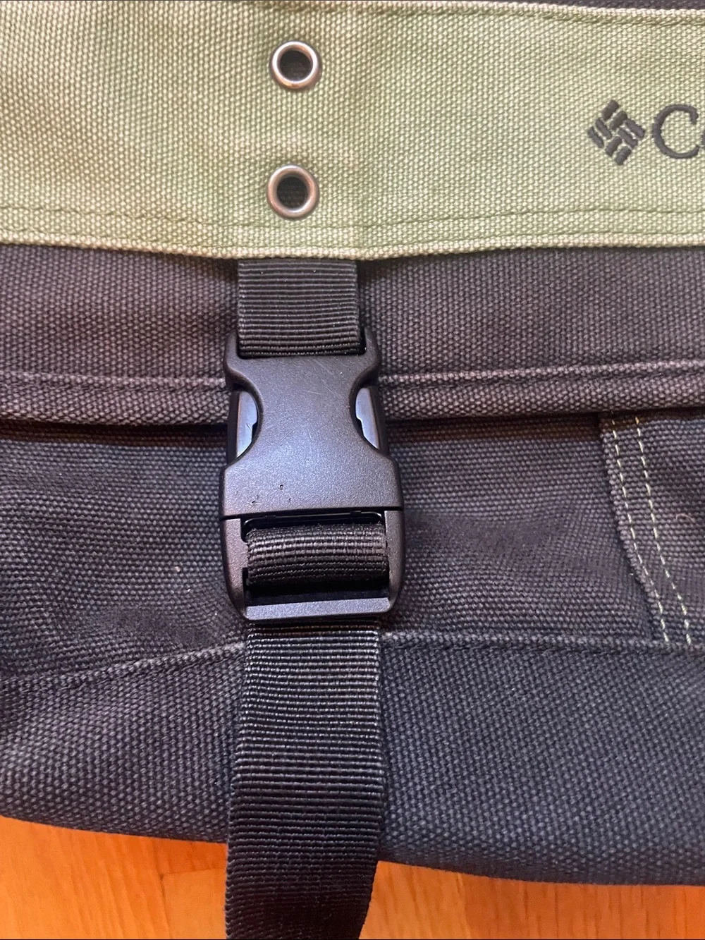 Columbia Black Messenger Canvas Bag with Olive Accent (OL3)